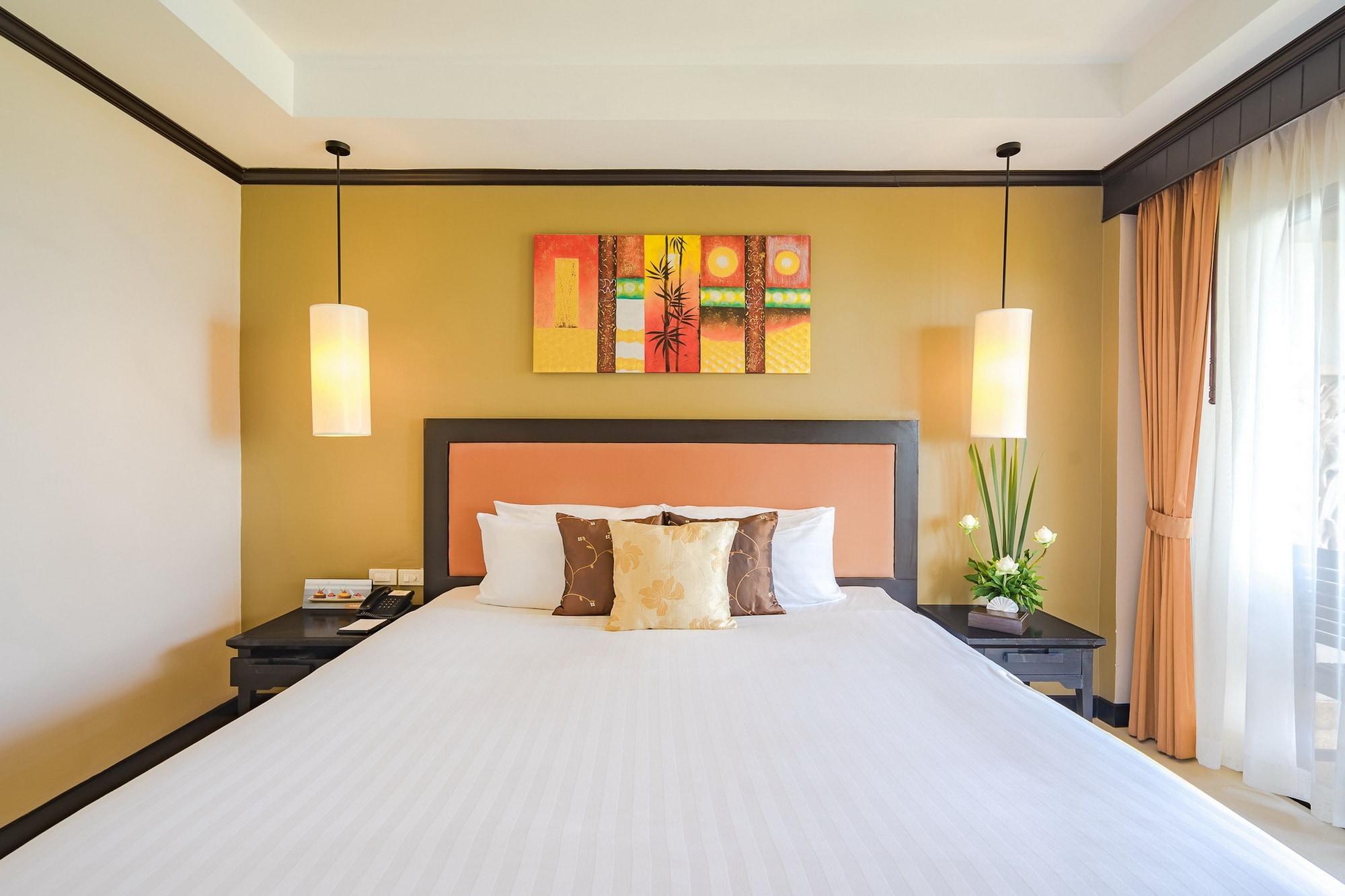 Impiana Beachfront Noi, Koh Samui 查汶海滩